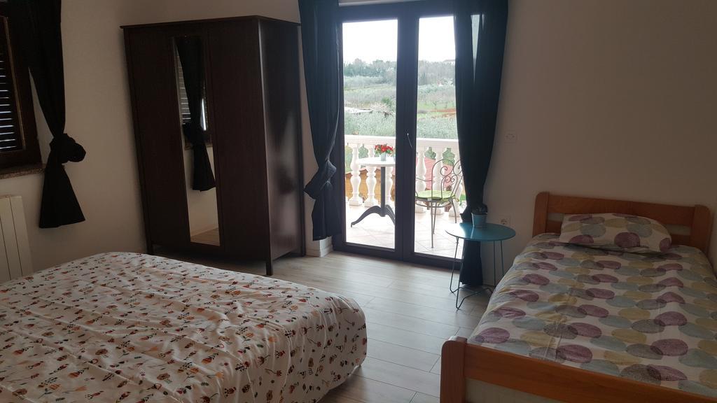 Apartments Sorgo Novigrad  Luaran gambar